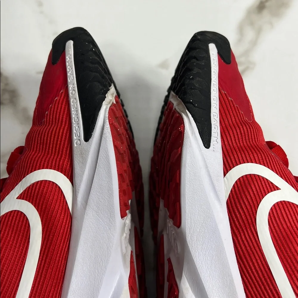 Nike red/white Star Runner shoes size 6Y